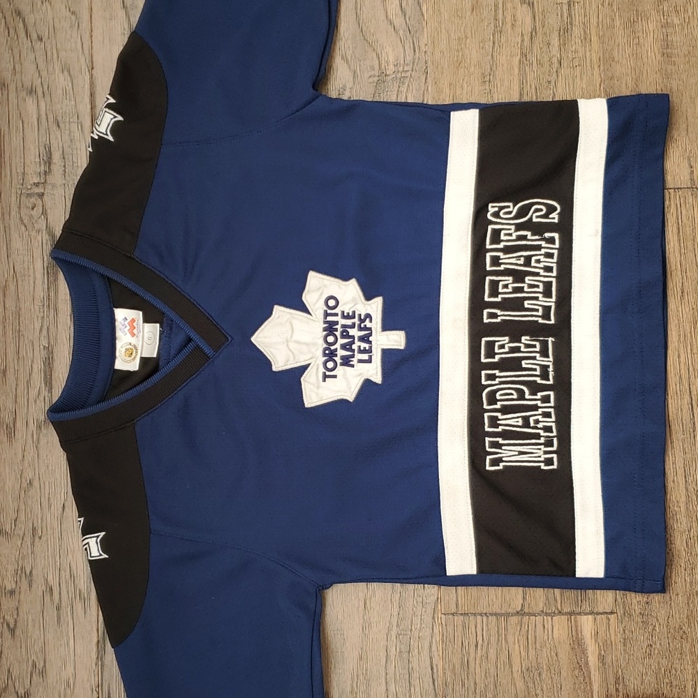 Kids Toronto Maple Leafs hockey jersey